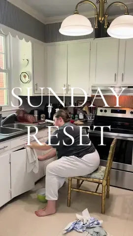 Sunday Reset while my Robbie takes a nap! I was beginning to think he wasn’t going to wake up after a while 😫😅 #fyp #CleanTok #sundayreset #oldhouse #cleaning 