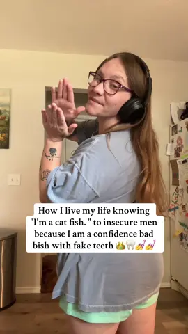 Sorrry you can't handle a person who's toothless and also a hottie at the same time. We are baddies.  Video Description: The video text says 