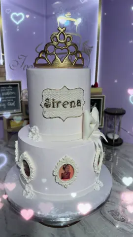 Pastel dos pisos 1er piso pastel de limón relleno de mermelada de blueberry, 2do piso pastel de mocca relleno de mocca con nuez cubierta de chocolate,decoración en fondant y chocolate #princesscake 
