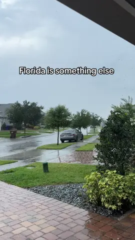 Summer in Florida is just not it 😆☀️⛈️ #floridalife #floridabelike #orlandoinfluencer #floridaweather 