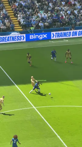Moises Caicedo what a player 🥵🤯 #caicedo #moisescaicedo #chelsea #PremierLeague #footballtiktok 