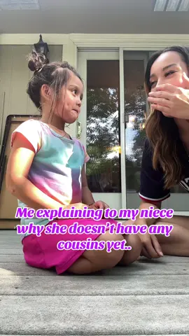 I couldn’t keep a straight face😭 #lipsync #arianagrande #lipsynctiktok #song #pov 