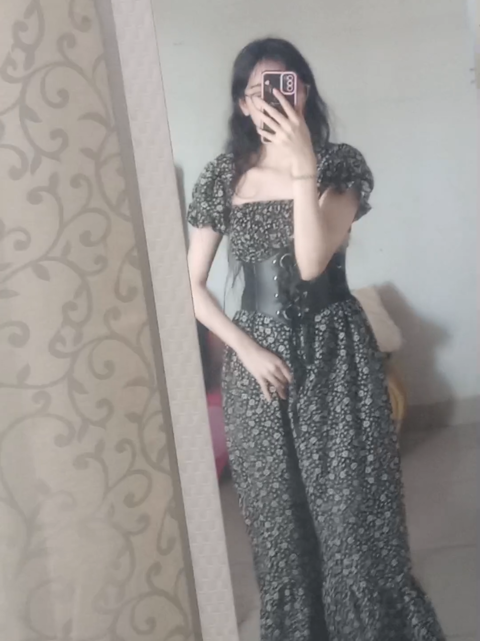 Modéstia nas vestimentas e um toque de moda antiga 🗣️🤏🏻💖 #modaevangelicafeminina #ccb #cristao #modestia #modavintage 