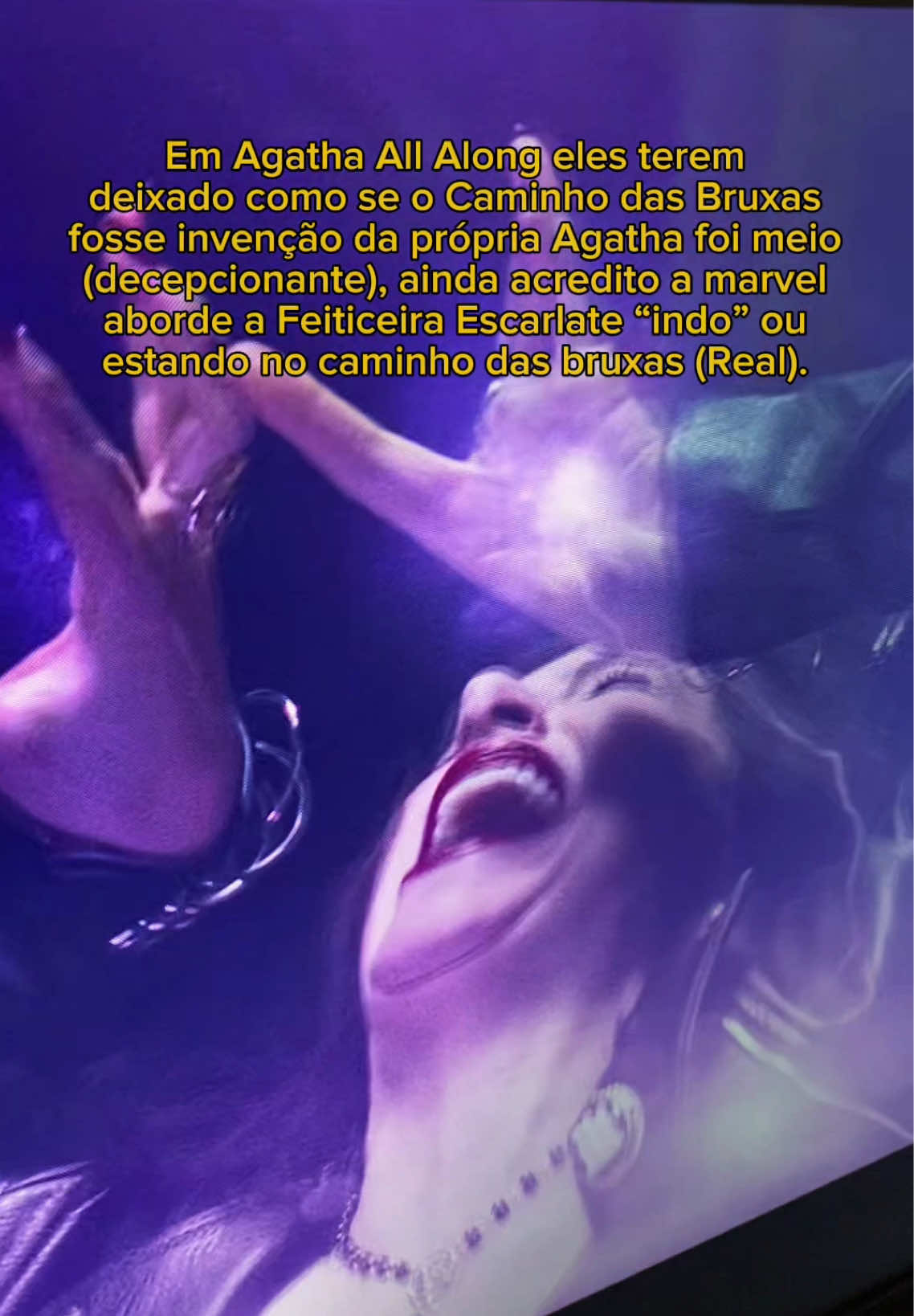Ainda acredito que a Wanda esteja presa no verdadeiro caminho das bruxas 🗣️📺🍂 #scarletwitchedit #wandamaximoffedit #feiticeiraescarlate #agathaallalong #agathaharknessedit 