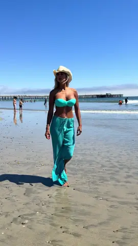 ThERAPY 🌊 😍  . . #therapy #ocean #avilabeach #california #vacations 