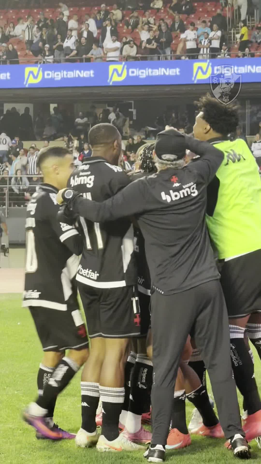 Não foi replay. Foi mais um golaço sim! 🤣 Tchê Tchê 3️⃣💢 #vasco #gol #goldovasco #tchetche #futebol