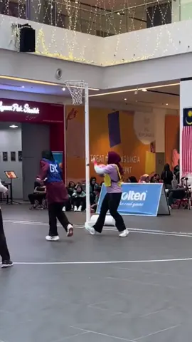 First time play in mall , great one !! but unlucky , atleast we play clean 🤭  #netball 