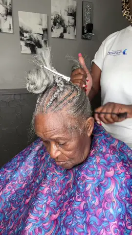 Ponytail with crochet hair 💇🏽‍♀️ #hairstyle#fyp #foryou #granny #hairtransformations 