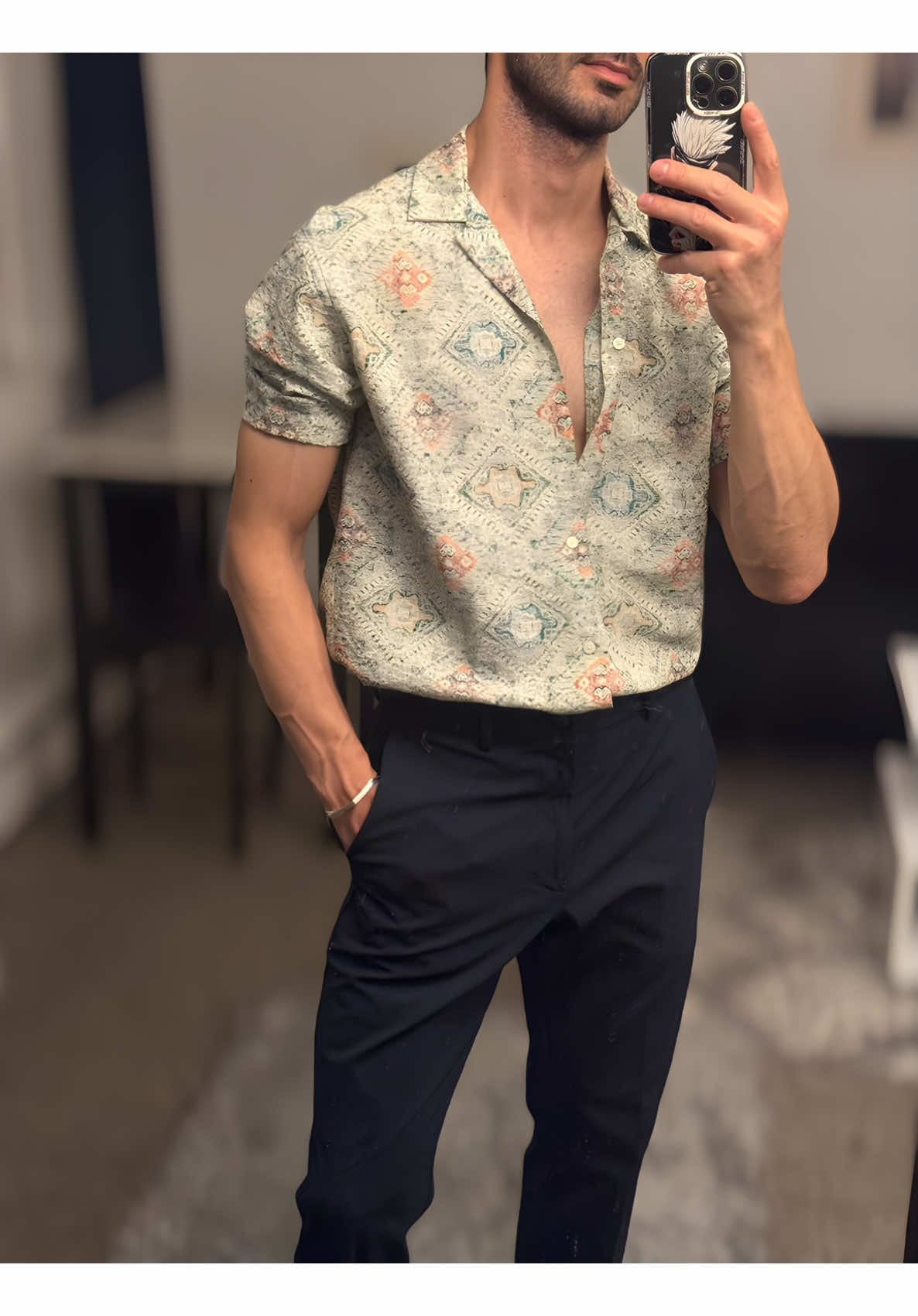 Sometimes you just need to disconnect and enjoy your own company🥰#style #fashion #foru #fyp #viralvideo 