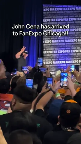 I nearly missed it😹 couldn’t find the damn theatre to save my 🍑 #fanexpo #johncena #chicago #explorepage✨ 