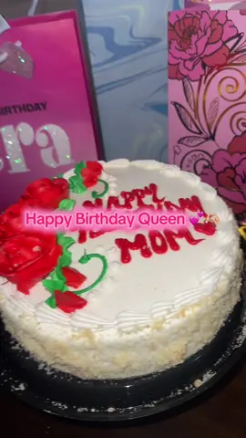Celebrating you has become my favorite thing 💕🫶🏼 I love you so much mom !! 💕💕 Happiest of the birthdays to you my queen 👸🏼 #birthday #MomsofTikTok #shopping #fypシ #trending 