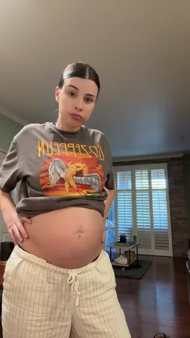 #25weekspregnant #pregnant #pregnantbody #baby #youngmom 