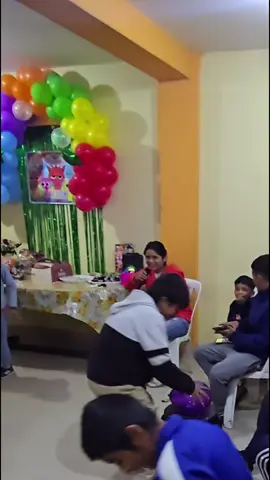 juego de globos jaja #fiesta #payaso #humor #risas #felix 