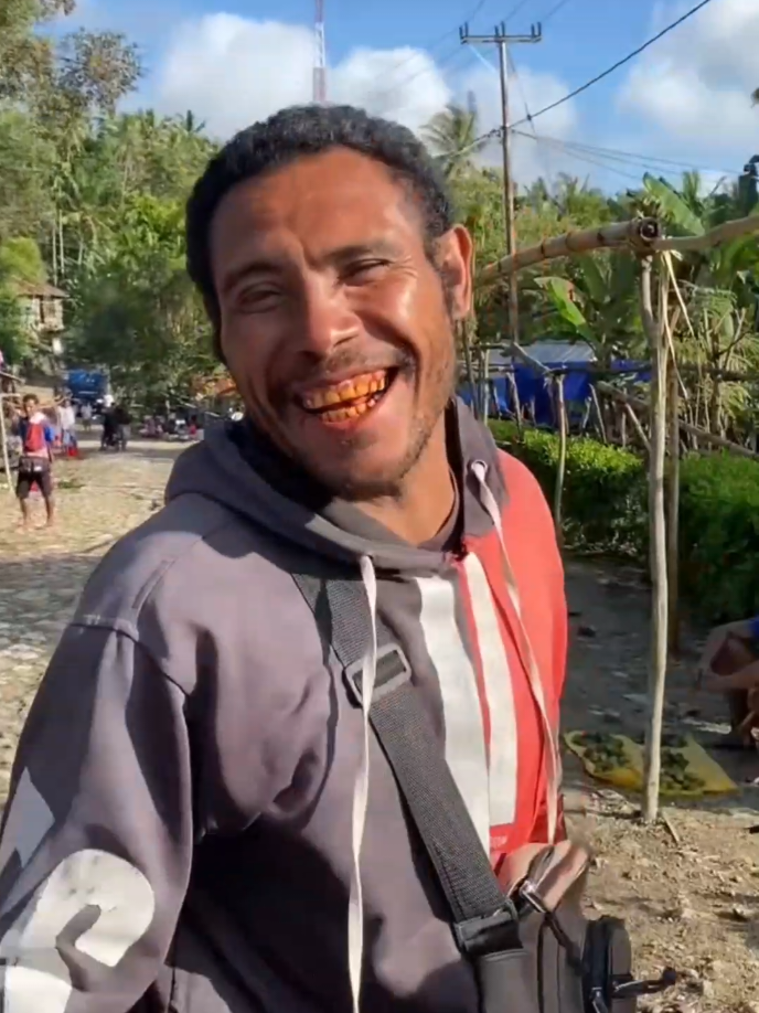 Kira Om Ten ada mau parah naa
