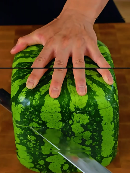 3 Levels of Watermelon #WatermelonChallenge
 #FruitLevels
 #WatermelonArt
 #SummerVibes
 #HealthySnacks 