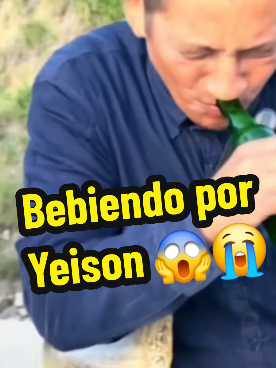 Replying to @user5102481154001 Bebiendo por Yeison el apostol santiago 😱😭  #componeteperro #apostolsantiago #apostolsantiagoyyeison #borrachos #comedia 