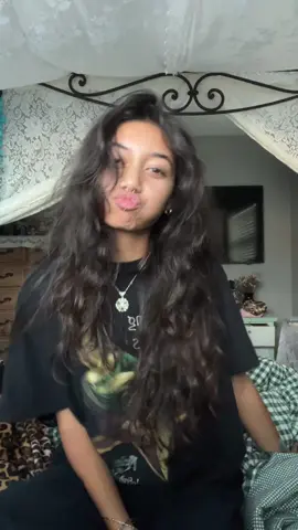 in unison say thank you ava for letting me steal her shirt 