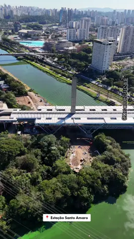 📍 Estação Santo Amaro (SP) A imensidão de São Paulo a partir da estação Santo Amaro 🏙️🚇 #sp #cidade #sampa #saopaulo #drone 