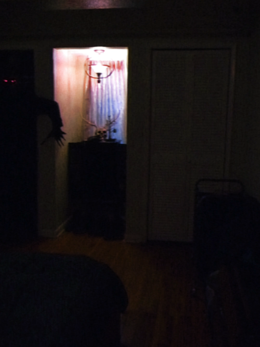 do you believe me now, mom? #monsterinmycloset #horror #caughtoncamera #fyp #horrorstory 
