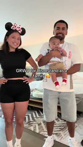 Romeo had such a good time 🥹❤️ #mom #dad #baby #family #disneyland #disney #grwm 