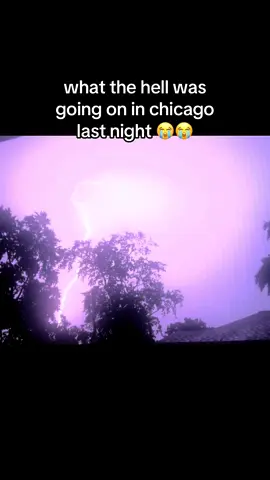 EDIT: yall ive lived here my whole life and lived through 3 tornadoes, i know this is a typical midwest storm 💔 i just wanted to make a funny video about the cool lightning - nonstop flashes for over an hour, literally lit up the neighborhood as if it were daylight. it set off gd car alarms 😭😭 never seen lightning like this before in my life #chicago #chicagotiktok #lightning #storm #thunderstorm  