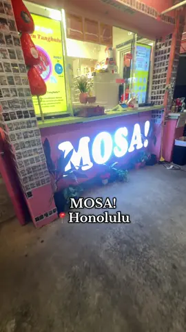 If you have a sweet tooth, make sure to check this spot out😋🍦 #mosa #honolulu #hawaiifood #foodtiktok 