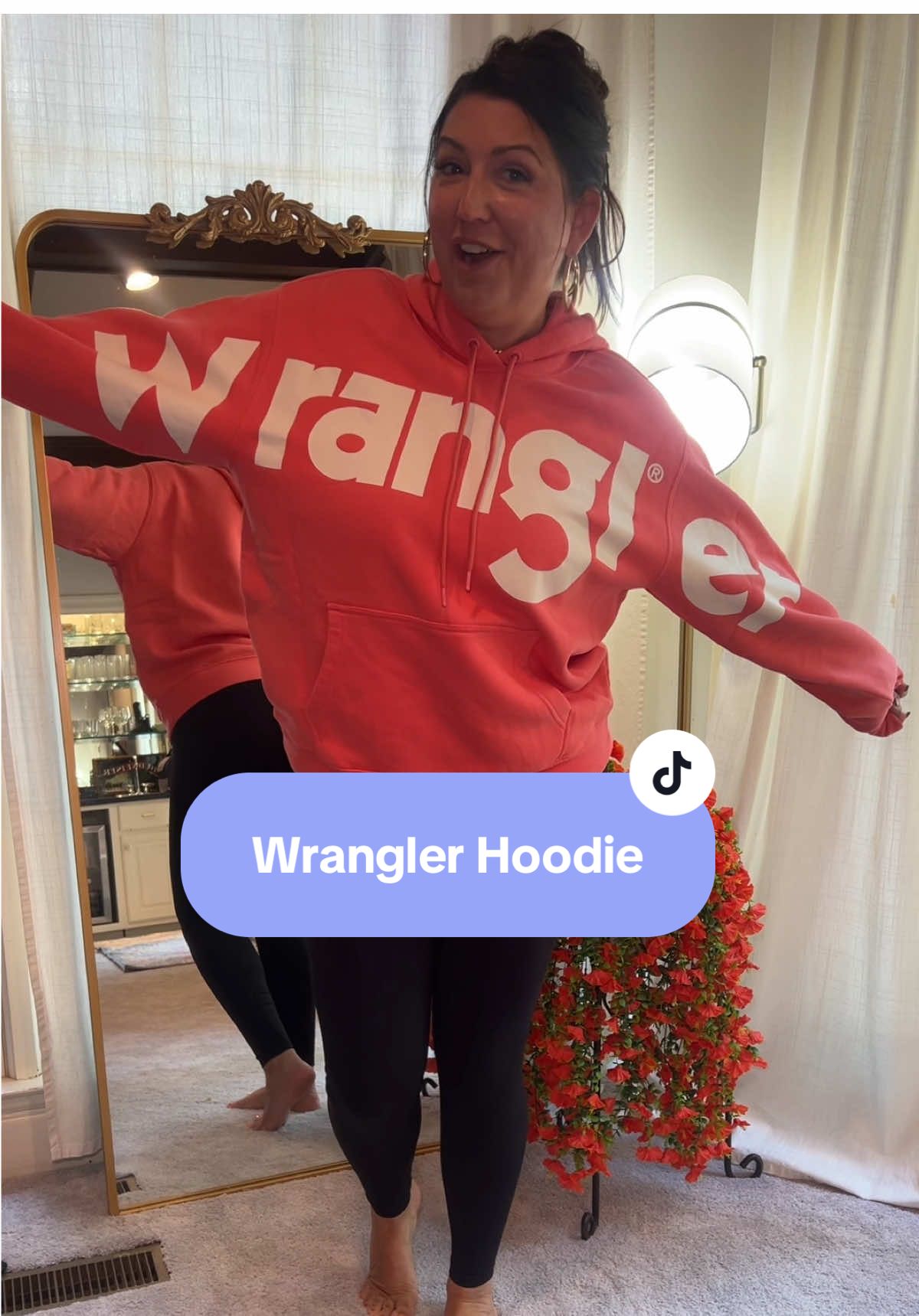 Hoodies are life amiright?! #hoodieseason #hoodieszn #hoodies #hoodie #wrangler #sweatshirtseason #sweatshirts #fallfashion #fallfashiontrends 