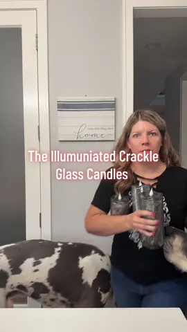 The coolest decor piece for your home that can be used year-round! FREE SHIPPING too! Grab them before they sell out! #crackleglasscandles #candlesoftik #homedecorideas 