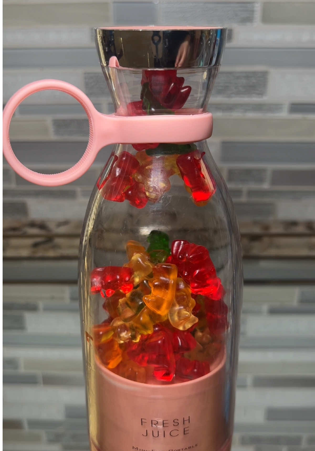 Gummy Bears 🧸 #freshjuice #smoothie #milkshake #portableblender #miniblender #foryoupage #blenderbottle 