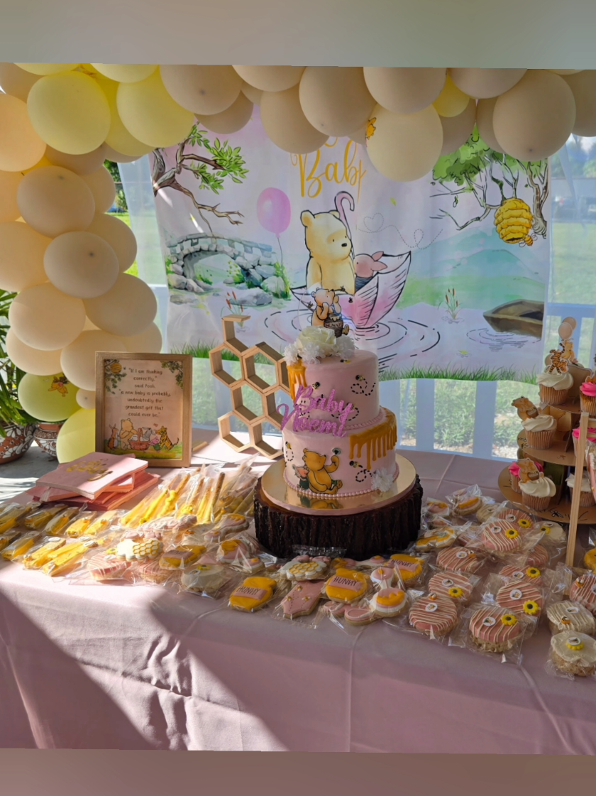 #winniethepooh #desserttable #babyshower #dessert #doityourself 