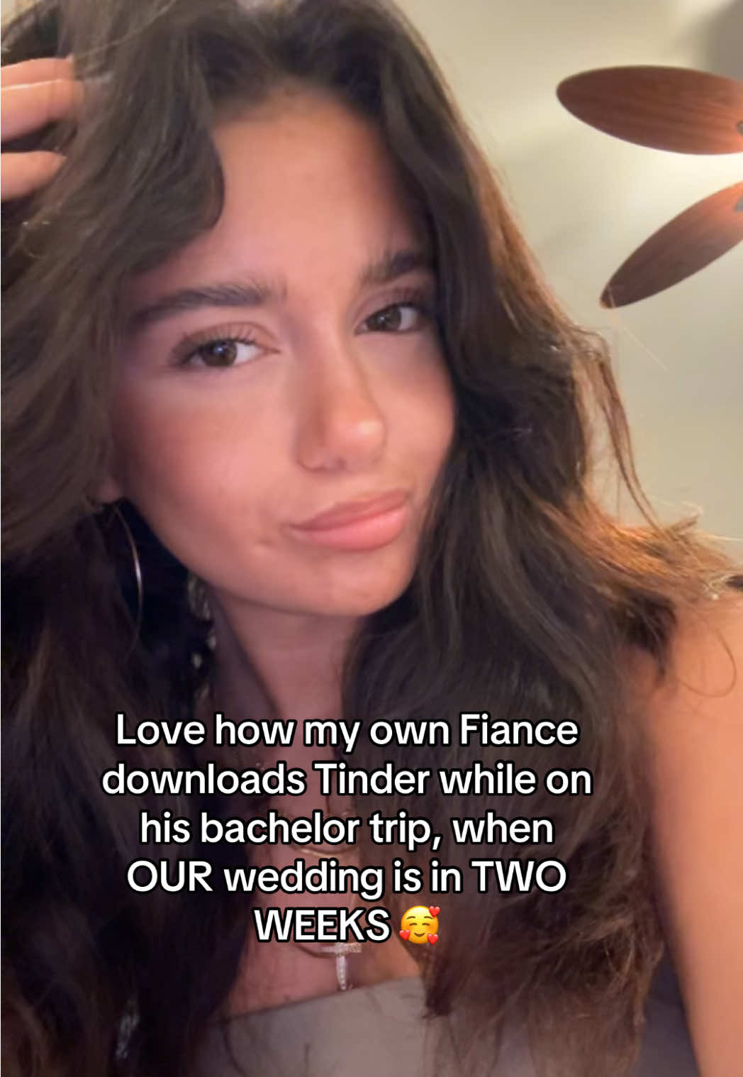 Someone please make this make sense #cheater #messytiktok #tinder #notajoke #relatable 