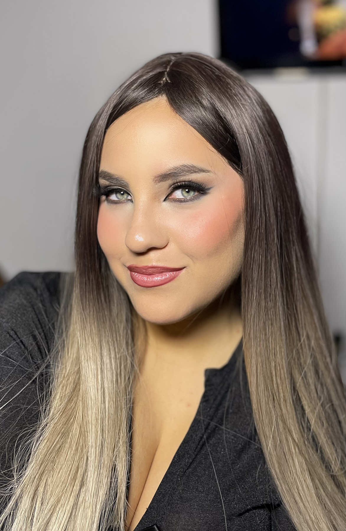Maquillando a mi bestie💖  Comenta si quedó irreconocible🙊💋  #makeupartist #makeuptutorial #bestiemakeup #bestiegoals 