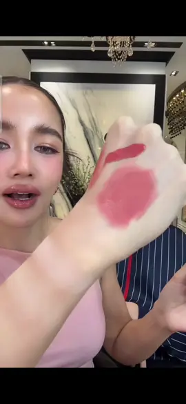 #💄 #ลิปดูโอกลับมาอีกครั้ง! สูตรใหม่! แพคเกจใหม่!  18 สี สวยจากเค้าเตอร์แบรนด์ จึ้งกว่าเดิม🤩✨ เนื้อนุ่มลื่น เบาสบาย พร้อมบำรุงให้ปากฉ่ำวาว ที่สำคัญ สีติดแน่น ไม่หลุดติดแก้ว ไม่มีติดแมส  💄✨LIP DUO MATTE & SHINE FIX #ลิปจูบไม่หลุด #ลิปดูโอจูปไม่หลุด  #ลิปฉ่ำวาวถูไม่หลุด