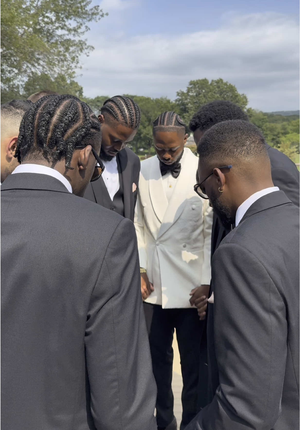 Ladies and Gentlemen: The GROOM!! Yanis and his boys did not come to play 🔥♠️ @Yanis  🤳🏾: momentswithmyrak  #YGForever #TheNyantenjis #cameroontiktok #groomsmen #yanisandgina 