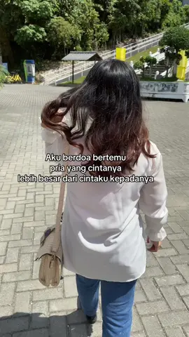 Sangat bersyukur untuk setiap hal yang terjadi 🤍 Terimakasih karena sudah lahir dan menemukanku di kehidupan ini sayang 🤍🫶🏻 Sehatlah dan berumur panjanglah agar kita bisa menciptakan moment bahagia yang lebih banyak lagi 🤍🤍🤍 Samu @wlewlewle 🤍 #fy #couple 