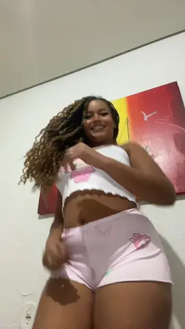 #vaipiranha #tirandoesseroupa