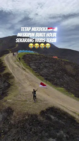Hitam semuanya🥺