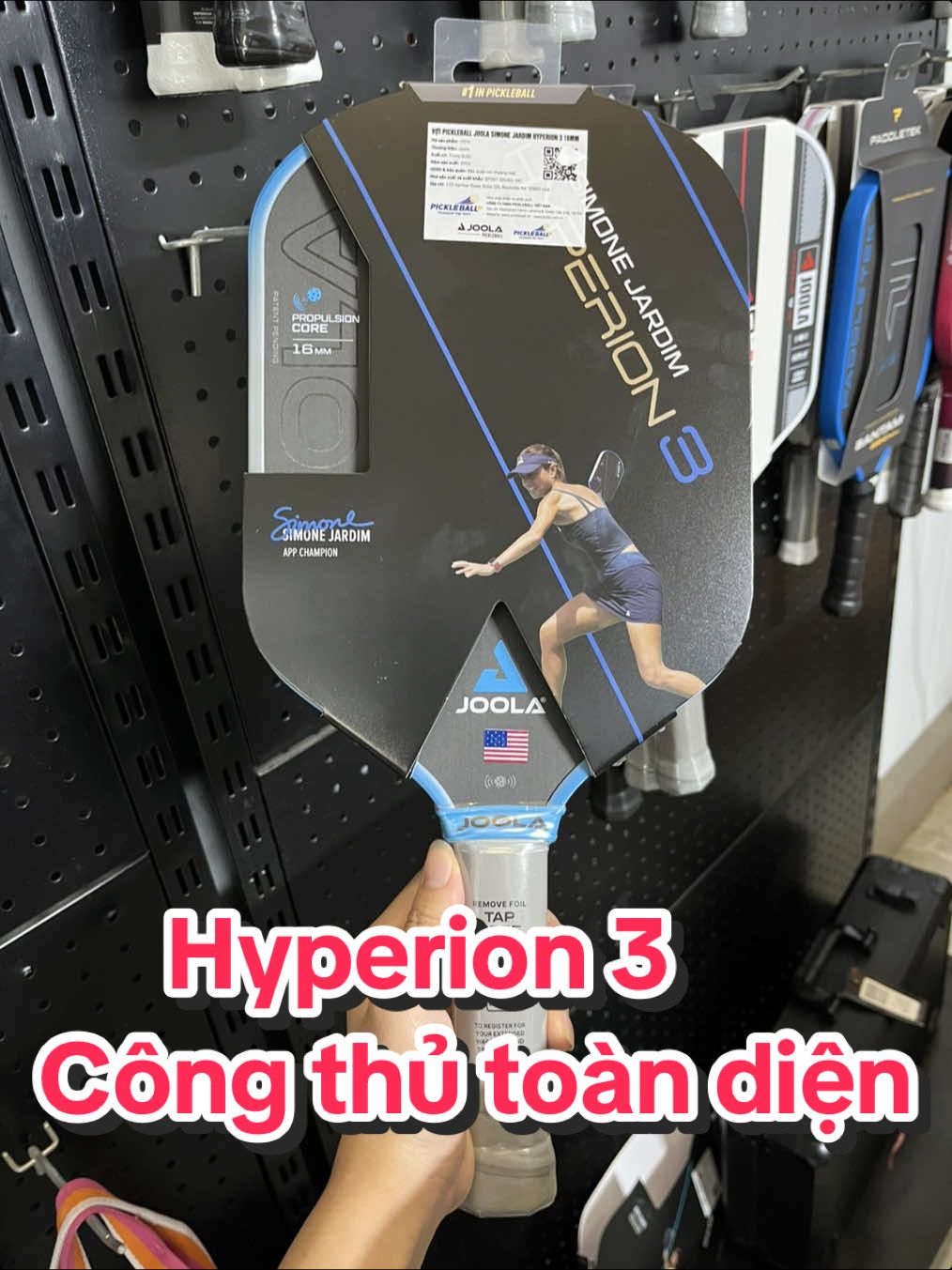 Hyperion 3 Joola  Công thủ toàn diện 𝘾𝙖𝙢 𝙠𝙚̂́𝙩 𝙝𝙖̀𝙣𝙜 𝙘𝙝𝙞́𝙣𝙝 𝙝𝙖̃𝙣𝙜 𝟭𝟬𝟬% 📍Hỗ trợ pass vợt -nâng trình . -Thu mua vợt lướt giá tốt  - Tư vấn kĩ càng, hỗ trợ nhiệt tình  #Lan Anh MV Pickleball  #MVPICKLEBALL #chinhhang#vợtluot  #shipcodtoanquoc  ---------------------------------