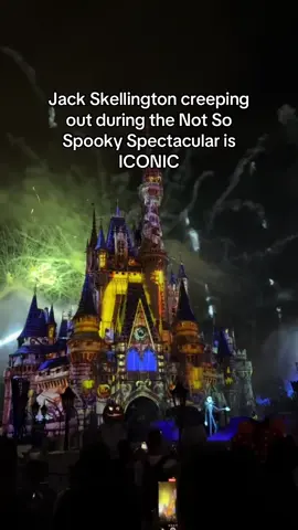The massive Jack Skellington Puppet at Mickey’s Not So Scary is always shocking 😅. This party is full of strange and fun things you don’t want to miss! #mickeysnotsoscaryhalloweenparty #FairytaleJourneysTravel #magickingdom #disneyworld #disneyvillains 