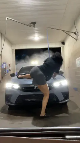 this was so fun making 😭😭💕💕. i love my friend #ontopofcars #carwashchallenge #cleveland 