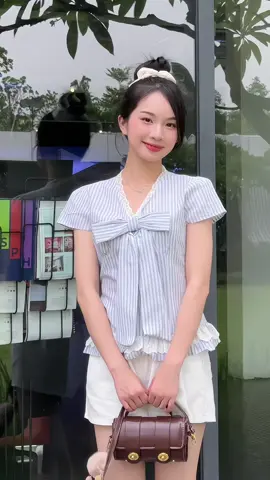 Xuống phố thật xinh 🎀 #29febcloset #phoidoxinh #outfitideas #aokieuhottrend #outfitoftheday 