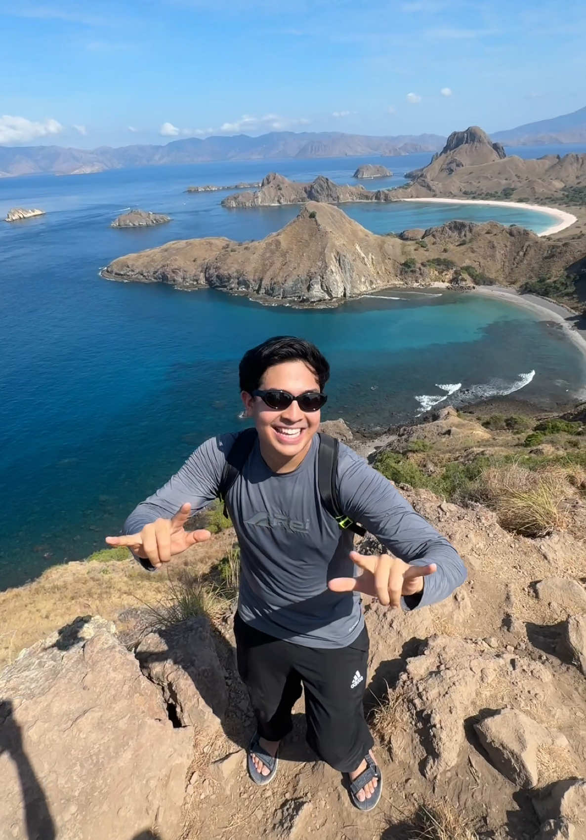tabola balee di labuan bajoo