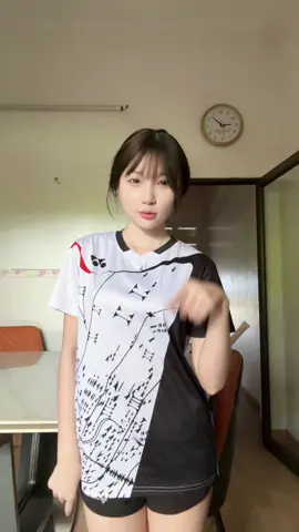 😭 ai chở t đi đánh cầu đi