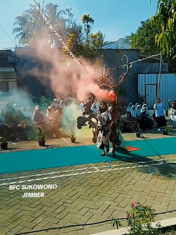 Kreativitas Santri#CapCut  #BukanJFC #BahjahFashionsCreative #sukowonojember  #Serambi_Albahjah 