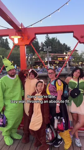Oogie Boogie Bash 2025 #oogieboogie #opgieboogiebash #izzyandmary 
