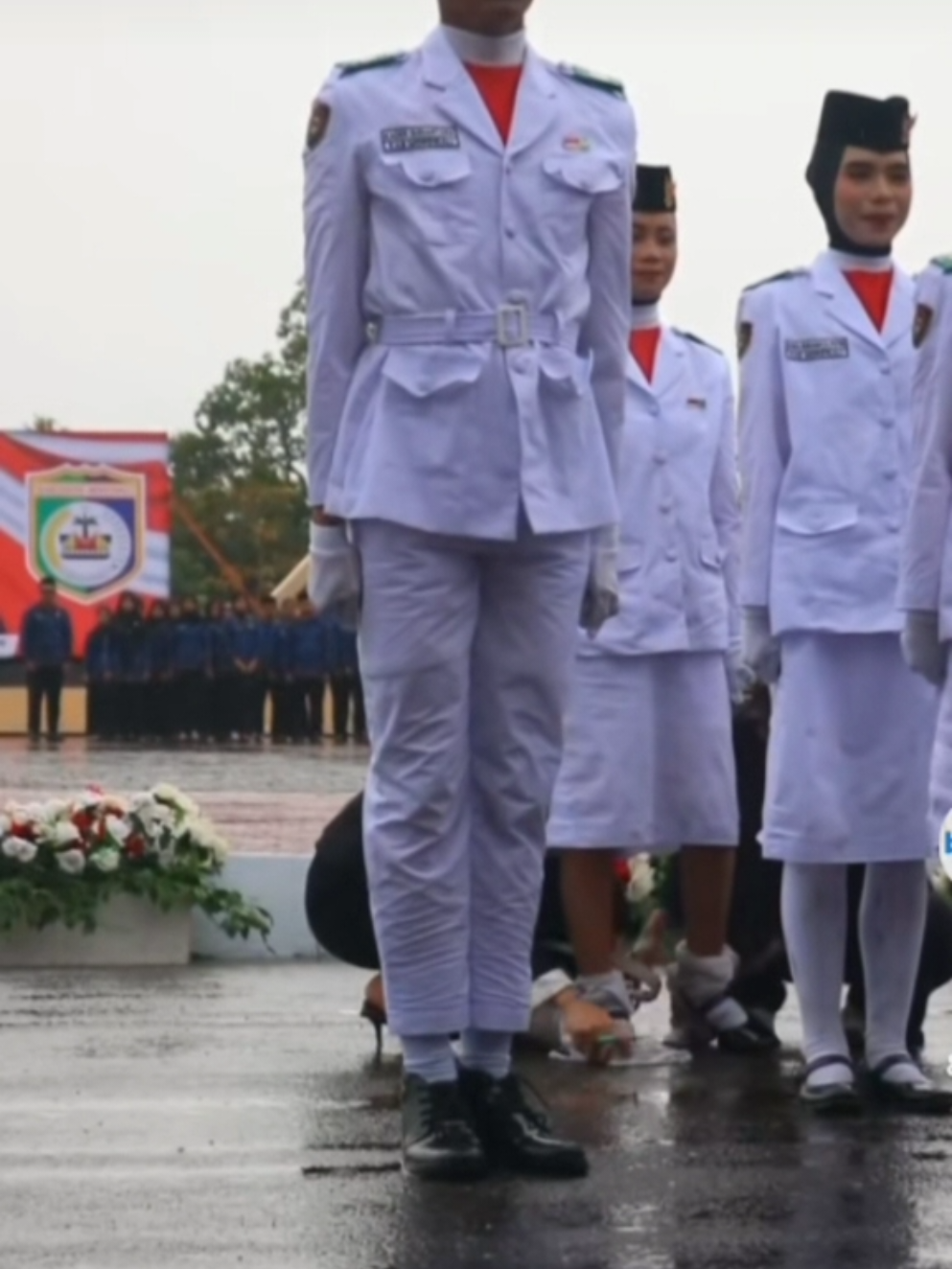 Paskibraka menahan malu demi Merah Putih 🫡  #paskibrakaindonesia #paskibraka #hutri80indonesia🇮🇩 