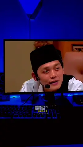 Lelaki yang baik harus siap salah didepan wanitanya. #dawuhgusiqdam #gusiqdammuhammad #sabilutaubah #motivasi #trend 