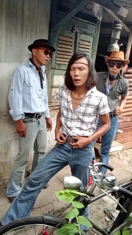 BOLEH SAJA (Rhoma irama)