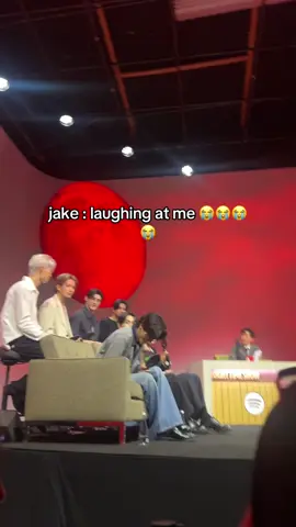 making jake laugh is really all i need in life 😭😭😭 @enhypen  #enhypen #engene #kpopfypシ #jakesim #enha 