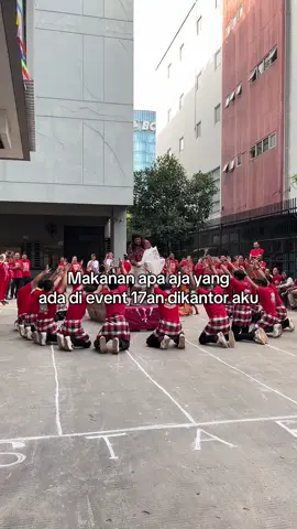 Kalo 17an selalu banyak makanan! Wkwwkwk Makan ketawa makan ketawa isinya #17an #17agustus #indonesia 